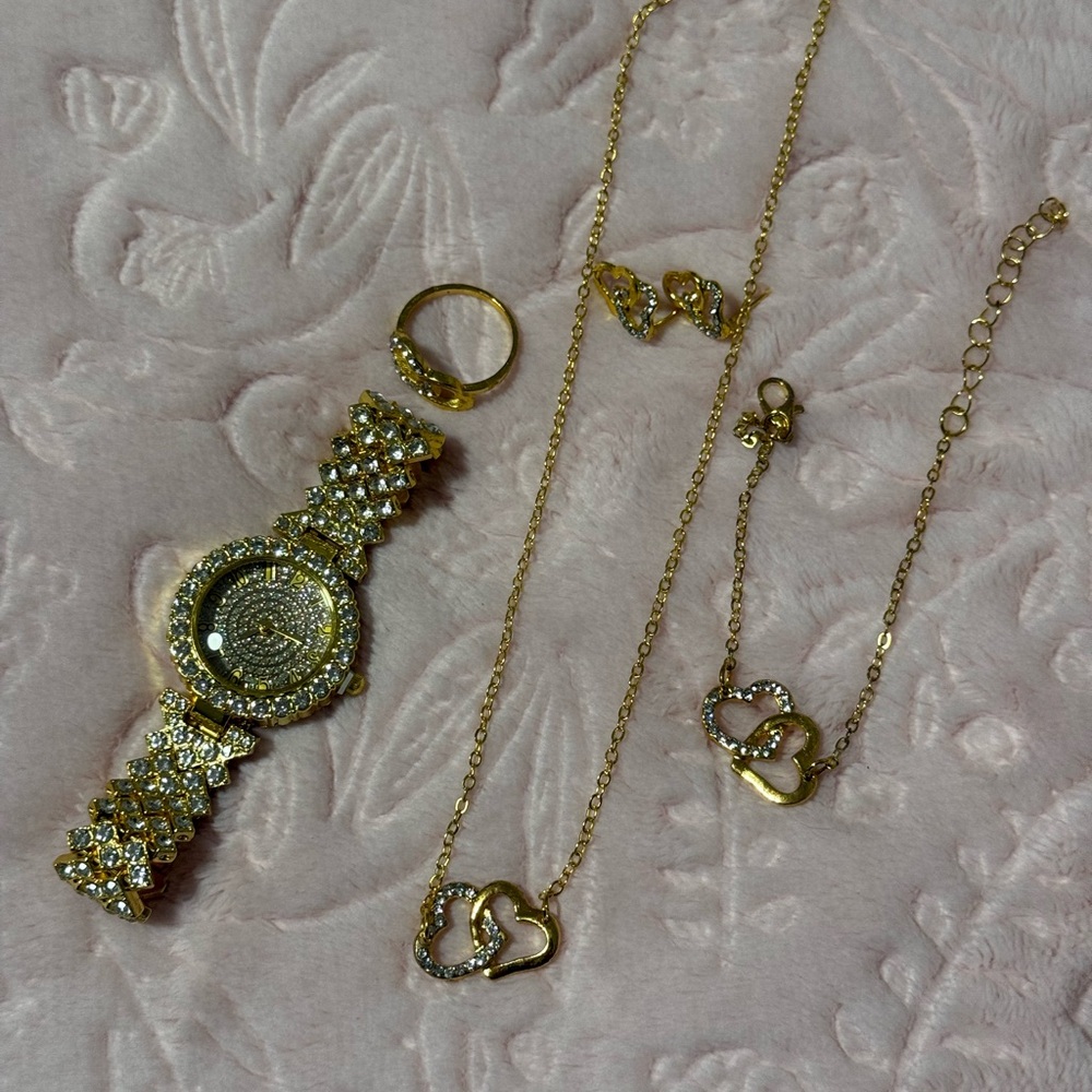 Elegant Gold and Silver Jewelry Set